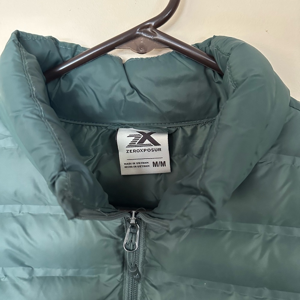 Vest - Picture 3 of 3
